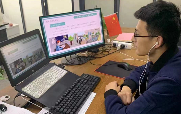 leyu乐鱼在线官网:3万师生共上疫情防控思政大课