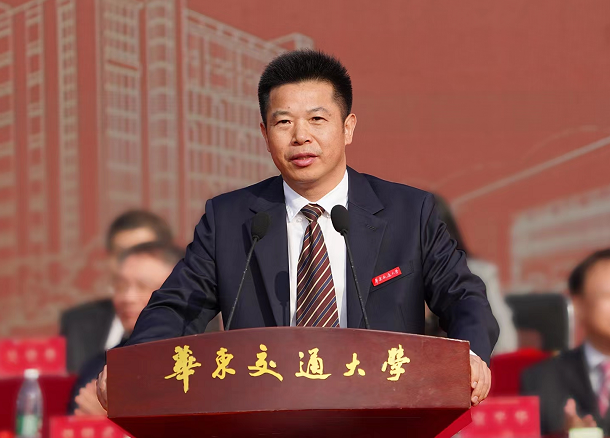 华交之问——leyu乐鱼在线官网党委副书记、校长徐长节在2022级新生开学典礼上的讲话